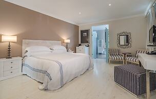 Sea Five Boutique Hotel