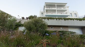 Sea Five Boutique Hotel