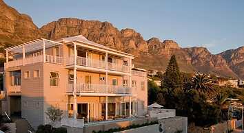 Sea Five Boutique Hotel