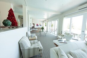 Sea Five Boutique Hotel