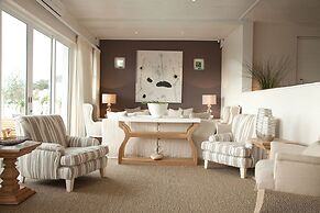 Sea Five Boutique Hotel