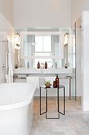 The Robertson Small Hotel