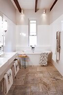 The Robertson Small Hotel