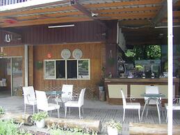 Meihua Lake Leisure Farm