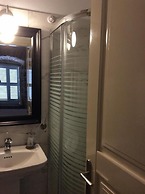 Alexandra Guesthouse