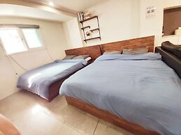 Myeongdong k STAY Blueboat