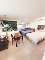 Blue Boat Hostel Myeongdong