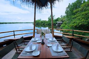 Yathra Houseboat