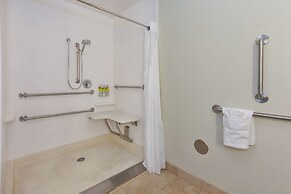 Holiday Inn Express And Suites Effingham by IHG