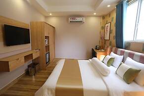 Thuy Sakura Hotel & Serviced Apartment