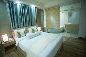 Thuy Sakura Hotel & Serviced Apartment
