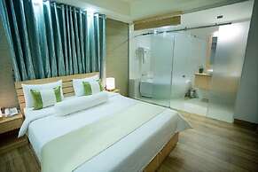 Thuy Sakura Hotel & Serviced Apartment