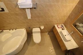 Thuy Sakura Hotel & Serviced Apartment