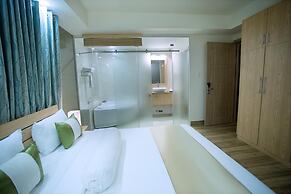 Thuy Sakura Hotel & Serviced Apartment