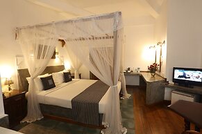 Orient Hotel