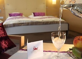 Hotel Lenauhof