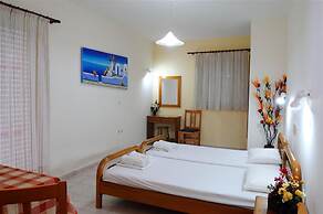 Nikos 2 Studios & Apartments