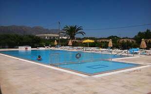 Nikos 2 Studios & Apartments