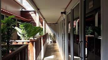 Sinsamut Koh Samed Hotel