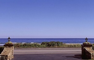 Long Beach Motor Inn