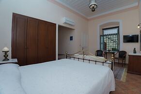 Phaedra Hotel