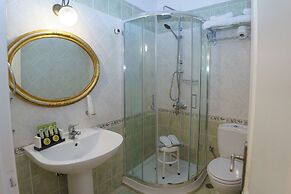 Phaedra Hotel