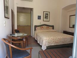 Phaedra Hotel