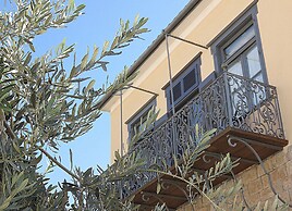 Phaedra Hotel
