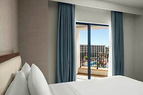 Courtyard by Marriott Anaheim Theme Park Entrance