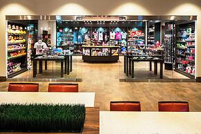 Courtyard by Marriott Anaheim Theme Park Entrance