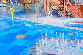 Courtyard by Marriott Anaheim Theme Park Entrance