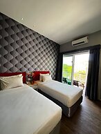 Cenang Plaza Beach Hotel