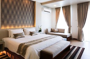 Cenang Plaza Beach Hotel