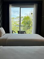 Cenang Plaza Beach Hotel