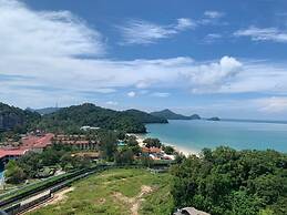 Cenang Plaza Beach Hotel