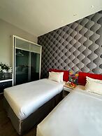 Cenang Plaza Beach Hotel