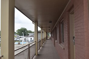 AArya Hotel By Niagara Fashion Outlets