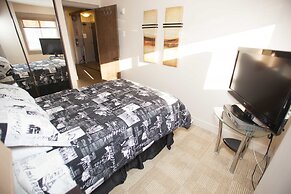 Corporate Suites of Calgary - Eightwelve