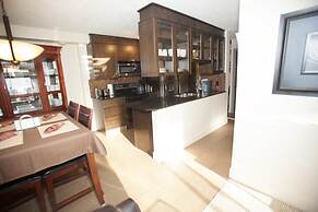 Corporate Suites of Calgary - Eightwelve