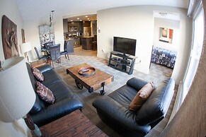 Corporate Suites of Calgary - Eightwelve