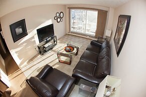 Corporate Suites of Calgary - Eightwelve