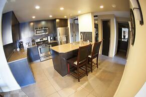 Corporate Suites of Calgary - Eightwelve