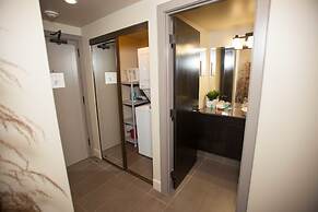 Corporate Suites of Calgary - Eightwelve