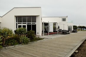 East Pier Hotel