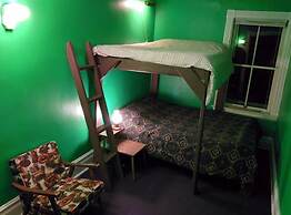 The Arlington Hotel - Hostel