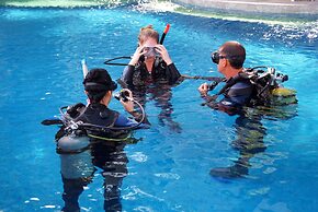 Angelyn's Dive Resort