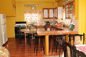 Villa Shalom Guest House