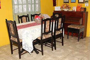 Villa Shalom Guest House