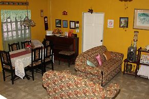 Villa Shalom Guest House