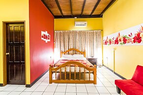 Par May La's Inn